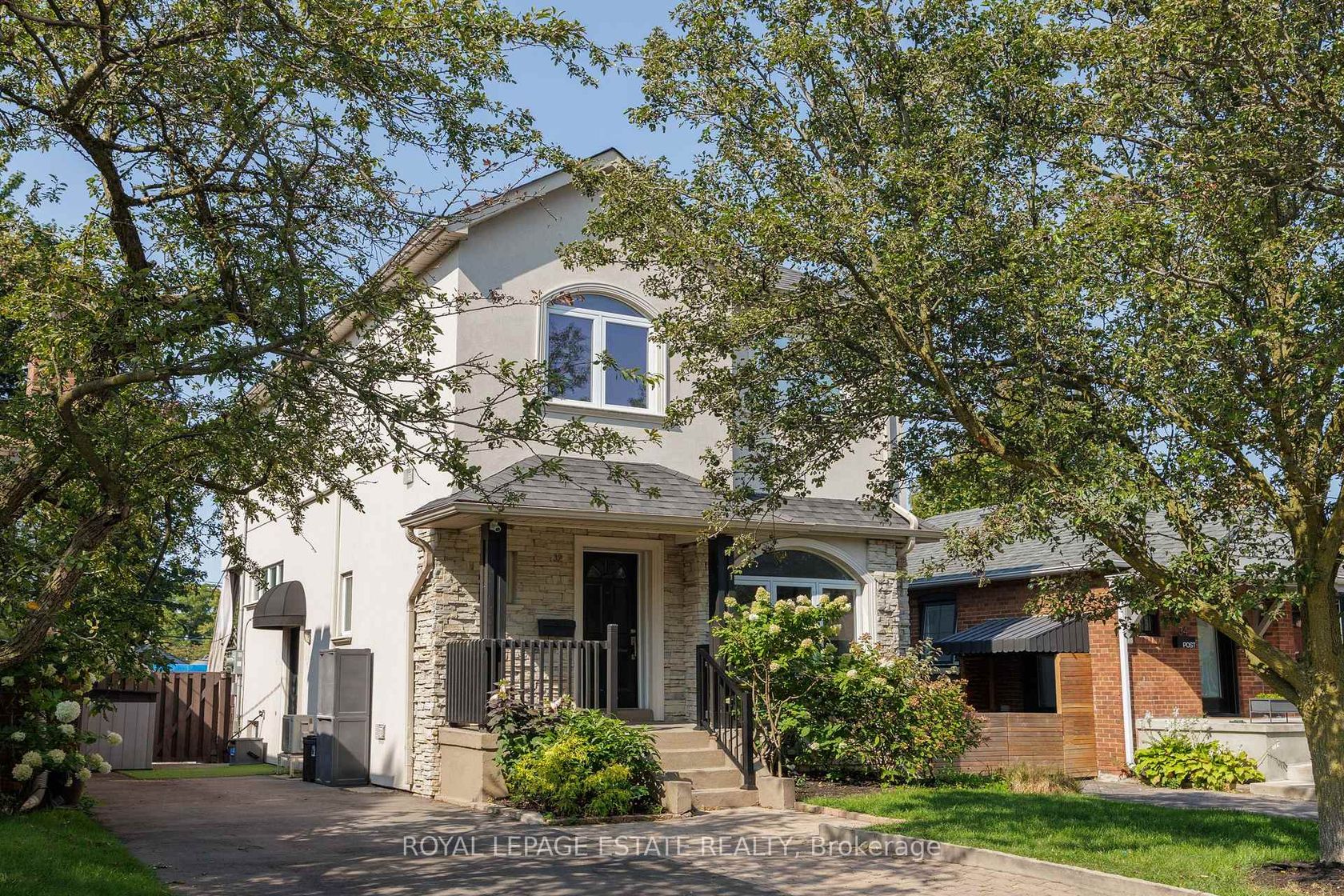 32 Manderley Drive, Cliffside, Toronto 
