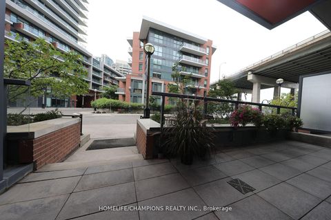 Photo 4 at Th10 - 20 Bruyeres Mews, Waterfront Communities C1, Toronto