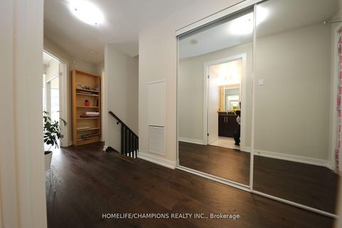 Photo 10 at Th10 - 20 Bruyeres Mews, Waterfront Communities C1, Toronto