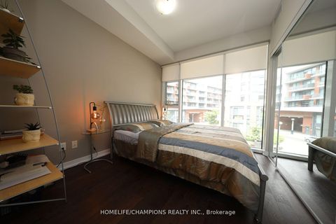 Photo 15 at Th10 - 20 Bruyeres Mews, Waterfront Communities C1, Toronto