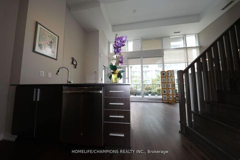 Photo 24 at Th10 - 20 Bruyeres Mews, Waterfront Communities C1, Toronto