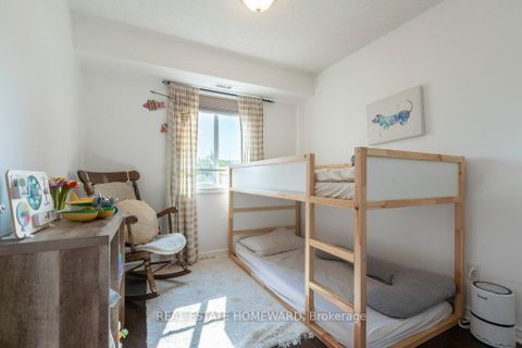 Photo 8 at 302 - 684 Warden Avenue, Birchmount, Toronto