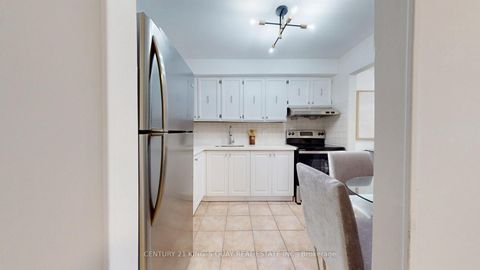 Photo 14 at 81 Elsa Vine Way, Bayview Village, Toronto