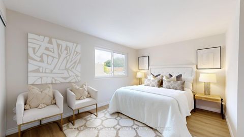 Photo 20 at 81 Elsa Vine Way, Bayview Village, Toronto