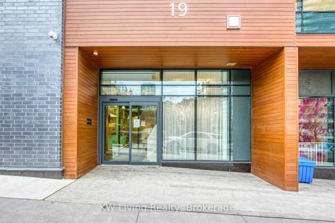 Photo 1 at 3501 - 19 Western Battery Road, Niagara, Toronto