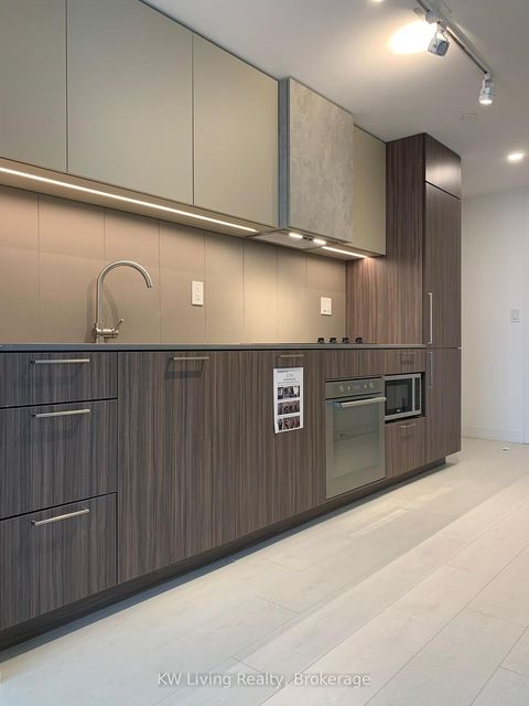 Photo 8 at 3501 - 19 Western Battery Road, Niagara, Toronto