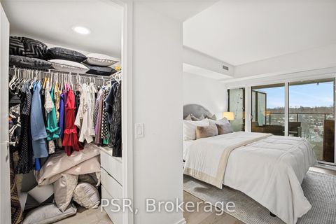 Photo 12 at 716 - 5 Soudan Avenue, Mount Pleasant West, Toronto