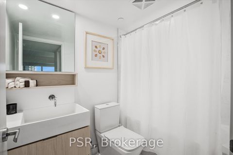 Photo 13 at 716 - 5 Soudan Avenue, Mount Pleasant West, Toronto