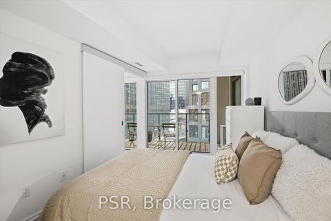 Photo 15 at 716 - 5 Soudan Avenue, Mount Pleasant West, Toronto