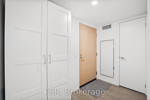 Photo 18 at 716 - 5 Soudan Avenue, Mount Pleasant West, Toronto