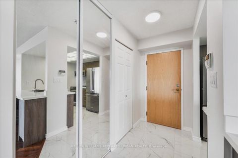 Photo 2 at 710 - 5 Concorde Place, Don Mills, Toronto