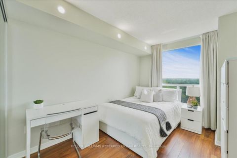 Photo 15 at 710 - 5 Concorde Place, Don Mills, Toronto