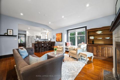 Photo 12 at 64 Grenview Boulevard N, Kingsway South, Toronto