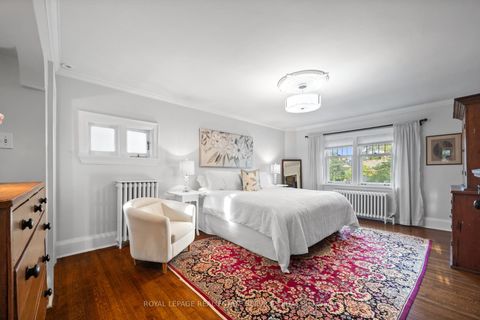 Photo 16 at 64 Grenview Boulevard N, Kingsway South, Toronto
