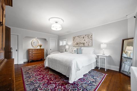 Photo 17 at 64 Grenview Boulevard N, Kingsway South, Toronto