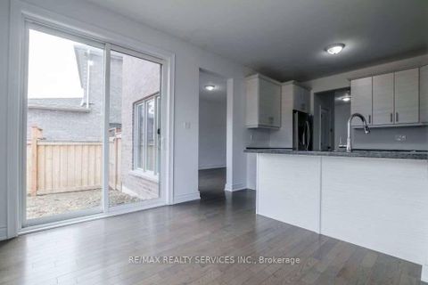 Photo 9 at 1870 Lamstone Street, Alcona, Innisfil