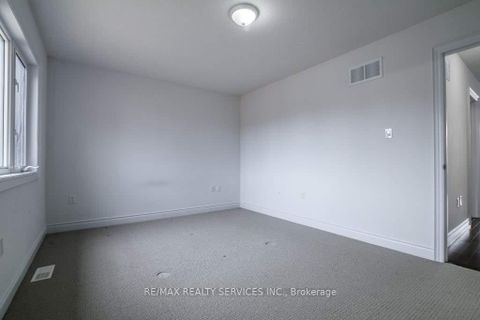 Photo 11 at 1870 Lamstone Street, Alcona, Innisfil