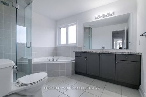 Photo 12 at 1870 Lamstone Street, Alcona, Innisfil