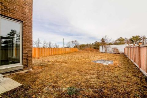 Photo 22 at 1870 Lamstone Street, Alcona, Innisfil