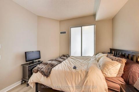 Photo 12 at 1007 - 85 Bloor Street E, Yonge Corridor, Toronto