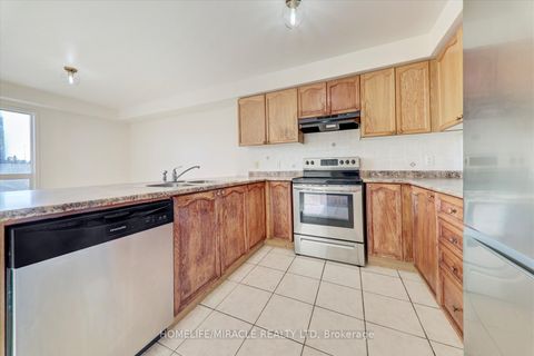 Photo 11 at 36 Jenkinson Way, Dorset Park, Toronto