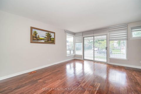 Photo 6 at 31 Tedford Drive, Maryvale, Toronto