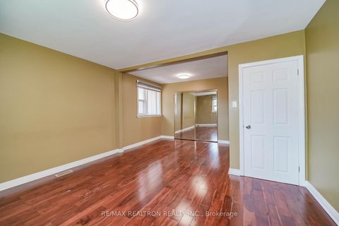 Photo 18 at 31 Tedford Drive, Maryvale, Toronto