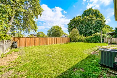 Photo 27 at 31 Tedford Drive, Maryvale, Toronto
