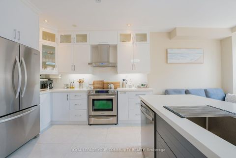 Photo 6 at 117 Hansard Drive, Vellore Village, Vaughan