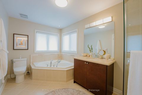 Photo 21 at 117 Hansard Drive, Vellore Village, Vaughan