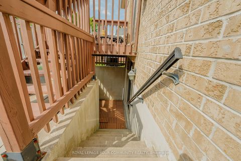 Photo 31 at 117 Hansard Drive, Vellore Village, Vaughan