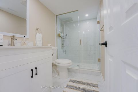 Photo 33 at 117 Hansard Drive, Vellore Village, Vaughan