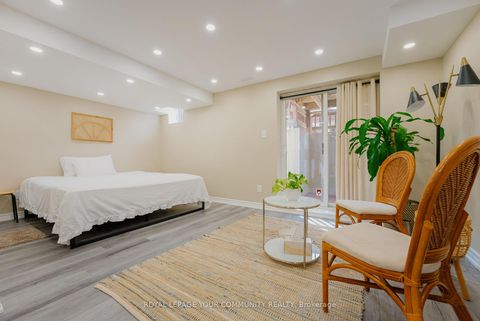 Photo 36 at 117 Hansard Drive, Vellore Village, Vaughan