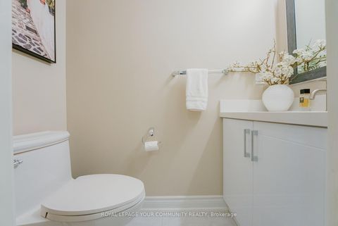 Photo 38 at 117 Hansard Drive, Vellore Village, Vaughan