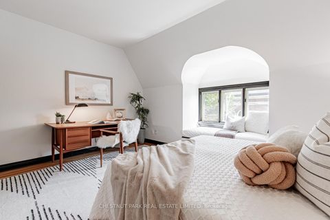 Photo 15 at 244 Cottingham Street, Casa Loma, Toronto