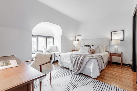 Photo 16 at 244 Cottingham Street, Casa Loma, Toronto