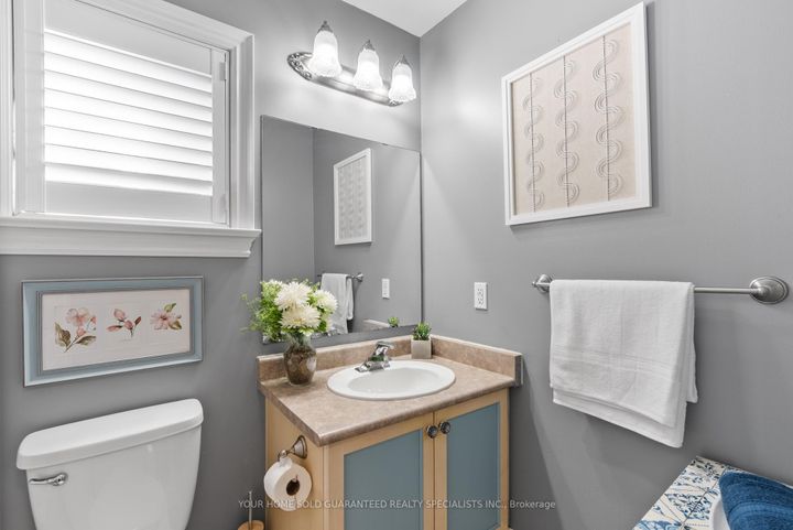 Photo 20 at 77 Beaverbrook Crescent, Maple, Vaughan