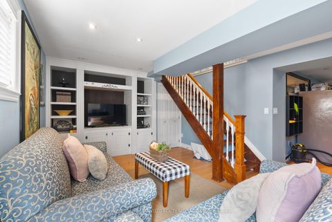Photo 14 at 77 Beaverbrook Crescent, Maple, Vaughan