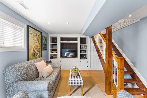 Photo 15 at 77 Beaverbrook Crescent, Maple, Vaughan