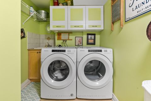 Photo 17 at 77 Beaverbrook Crescent, Maple, Vaughan