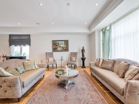 Photo 4 at 267 Empress Avenue, Willowdale East, Toronto