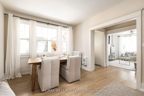 Photo 13 at Bldg 1 - 9 Humewood Drive, Cedarvale, Toronto