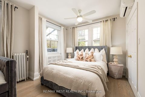 Photo 19 at Bldg 1 - 9 Humewood Drive, Cedarvale, Toronto