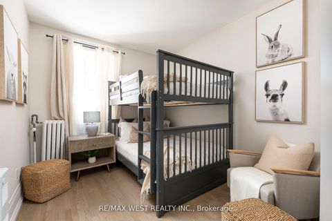 Photo 23 at Bldg 1 - 9 Humewood Drive, Cedarvale, Toronto