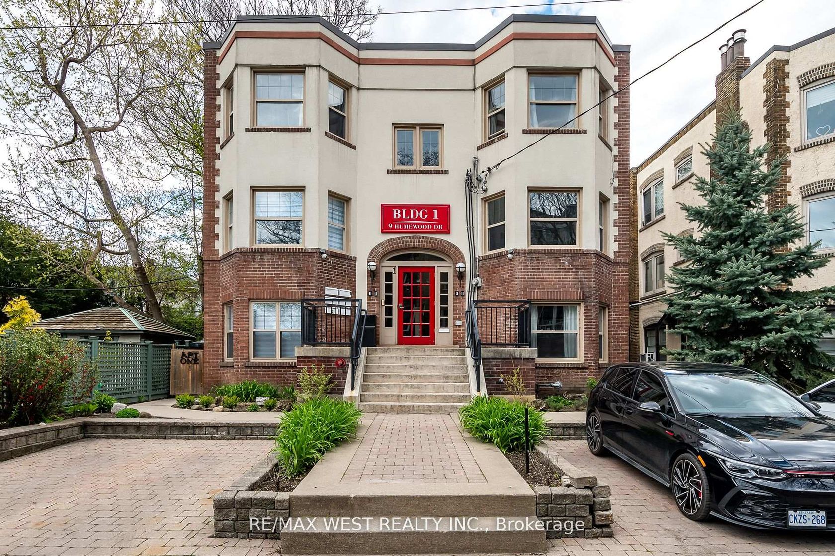 Bldg 1 - 9 Humewood Drive, Cedarvale, Toronto 