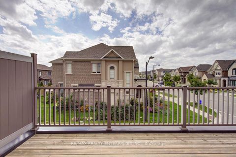 Photo 26 at 178 Wheat Boom Drive, GO Glenorchy, Oakville