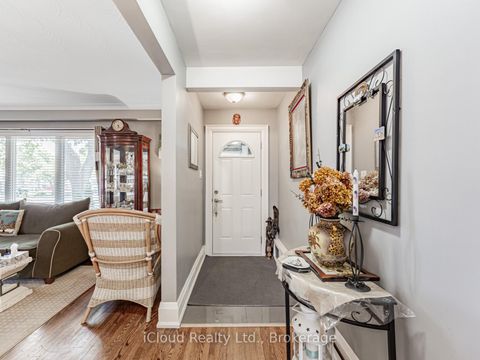 Photo 4 at 58 Janet Boulevard, Maryvale, Toronto Photo 4 at 58 Janet Boulevard, Maryvale, Toronto