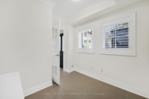 Photo 9 at 16 Agar Lane, West Woodbridge, Vaughan