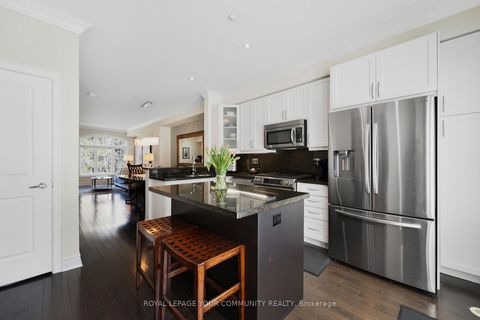 Photo 15 at 16 Agar Lane, West Woodbridge, Vaughan