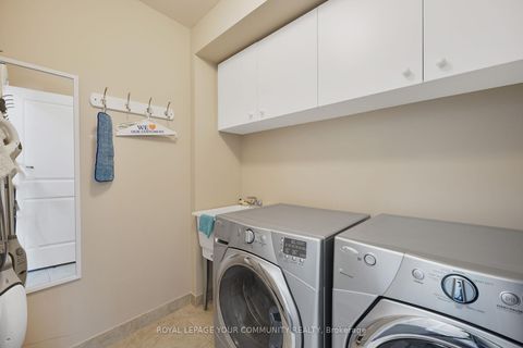 Photo 36 at 16 Agar Lane, West Woodbridge, Vaughan